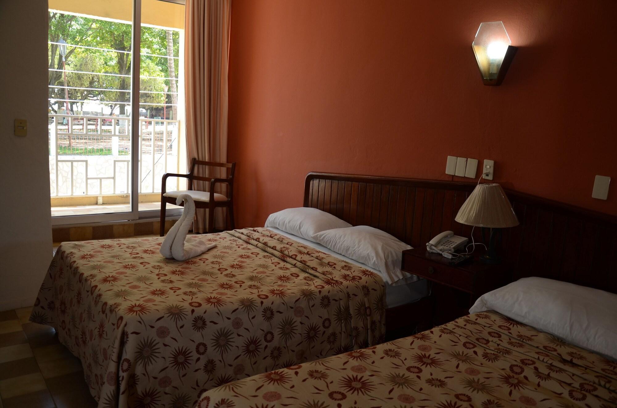 Hotel 팔렝케 외부 사진